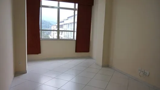 Apartamento com 2 Quartos para alugar, 50m² no Centro, Petrópolis