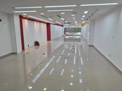 Ponto Comercial com 4 Quartos para alugar, 340m² no Vila Isabel, Rio de Janeiro