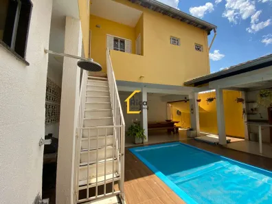 Casa com 4 Quartos à venda, 242m² no Valparaiso I - Etapa B, Valparaíso de Goiás