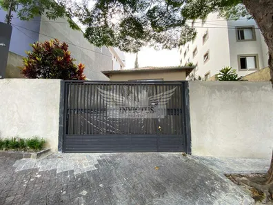 Imóvel Comercial com 4 Quartos para alugar, 255m² no Vila Bastos, Santo André