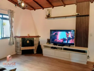 Casa de Condomínio com 3 Quartos à venda, 242m² no Arujá Country Club, Arujá