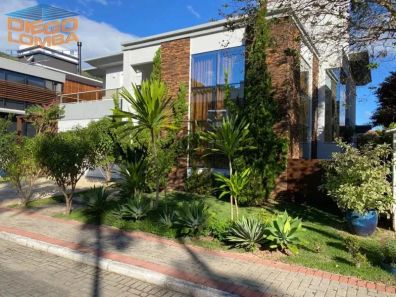 Casa com 3 Quartos à venda, 263m² no Cachoeira do Bom Jesus, Florianópolis