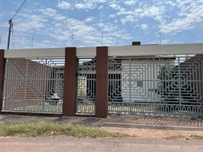 Casa com 3 Quartos à venda, 205m² no Canelas, Várzea Grande