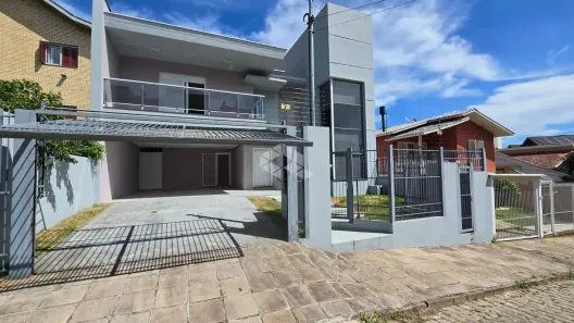 Casa com 3 Quartos à venda, 349m² no Vinhedos, Caxias do Sul
