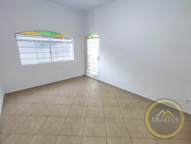 Casa com 3 Quartos para alugar, 150m² no Padre Eustáquio, Belo Horizonte