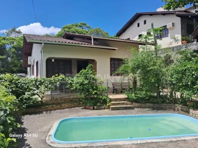 Casa com 3 Quartos à venda, 200m² no Souza Cruz, Brusque