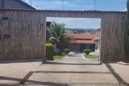 Casa com 3 Quartos à venda, 150m² no São Carlos, Anápolis
