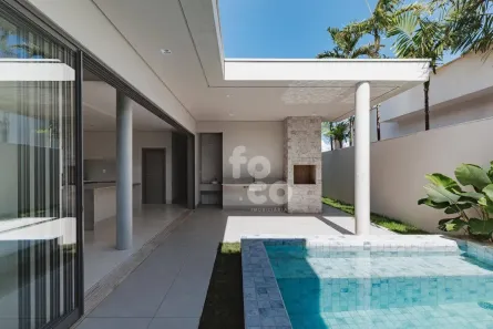 Casa de Condomínio com 3 Quartos à venda, 360m² no Jardim Botânico, Uberlândia