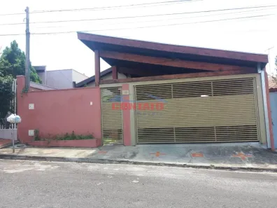 Casa com 3 Quartos à venda, 160m² no Parque Fehr, São Carlos