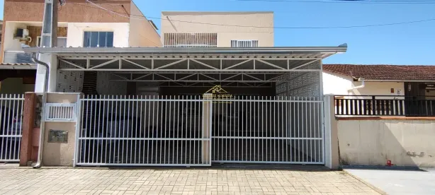 Sobrado com 3 Quartos à venda, 91m² no Armação, Penha