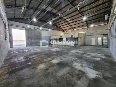 Galpão/Depósito/Armazém para alugar, 1350m² no Chácaras Reunidas, São José dos Campos