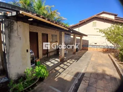 Casa com 6 Quartos à venda, 500m² no Todos os Santos, Montes Claros