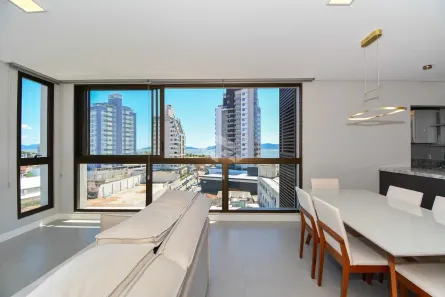 Apartamento com 3 Quartos à venda, 127m² no Balneário, Florianópolis