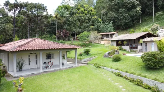 Fazenda/Sítio com 3 Quartos à venda, 100m² no Cruzeiro do Sul, Juiz de Fora