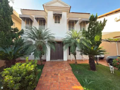 Sobrado com 4 Quartos à venda, 282m² no Jardim Bela Vista, Campo Grande