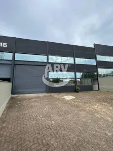 Galpão/Depósito/Armazém para alugar, 700m² no Vila Regina, Cachoeirinha