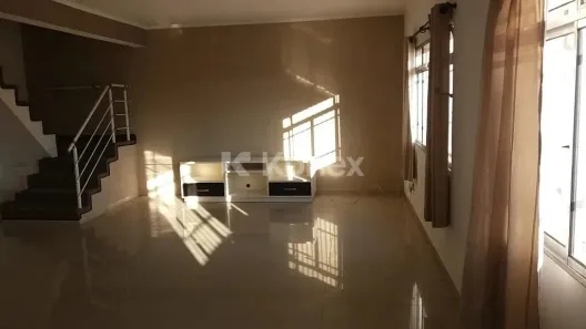 Sobrado com 3 Quartos à venda, 250m² no Vila Mariza Mazzei, São Paulo
