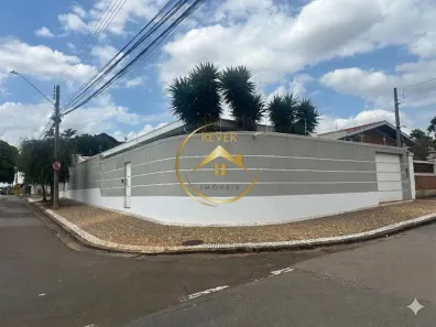 Casa com 3 Quartos à venda, 296m² no Jardim Chapadão, Campinas