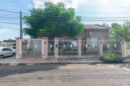 Casa com 3 Quartos à venda, 360m² no Vila Eunice Nova, Cachoeirinha