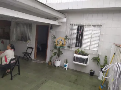 Casa com 3 Quartos à venda, 250m² no Castelo, Santos
