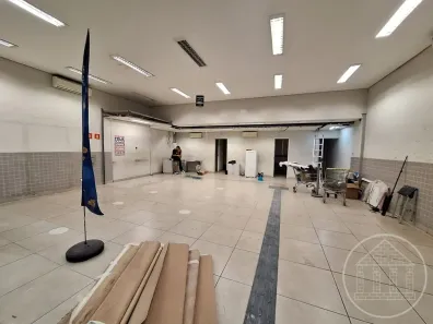 Ponto Comercial para alugar, 150m² no Tingidor, Embu das Artes