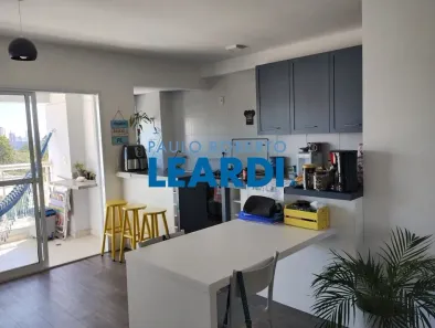 Apartamento com 2 Quartos à venda, 64m² no Vila Assunção, Santo André