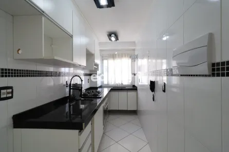 Apartamento com 2 Quartos para alugar, 50m² no Novo Homero Thon, Santo André