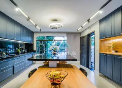 Casa com 2 Quartos à venda, 141m² no Vila Valparaíso, Santo André