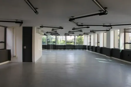 Prédio Comercial para alugar, 286m² no Vila Olímpia, São Paulo