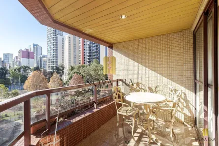 Apartamento com 4 Quartos à venda, 186m² no Centro, Curitiba