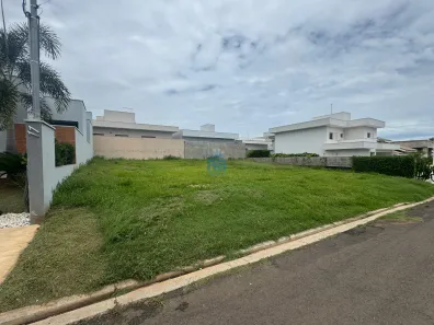 à venda, 258m² no , Álvares Machado
