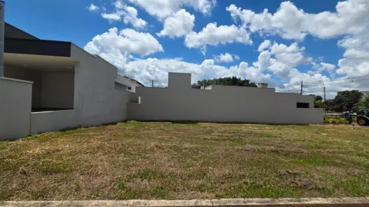à venda, 240m² no Residencial Valência 1, Álvares Machado