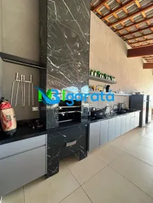 Fazenda/Sítio com 4 Quartos à venda, 400m² no Centro, Igaratá