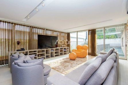 Casa com 4 Quartos à venda, 550m² no Campo Comprido, Curitiba