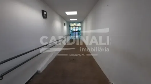 Sala Comercial à venda, 300m² no Centro, São Carlos