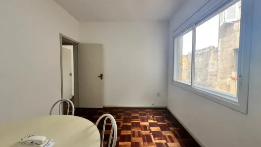 Apartamento com 2 Quartos para alugar, 55m² no Centro Histórico, Porto Alegre