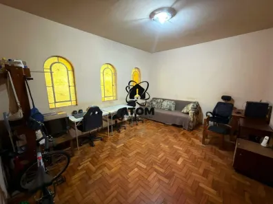 Casa com 2 Quartos à venda, 120m² no Vila Paulista, Taubaté