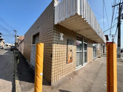 Casa com 2 Quartos à venda, 153m² no Alecrim, Natal