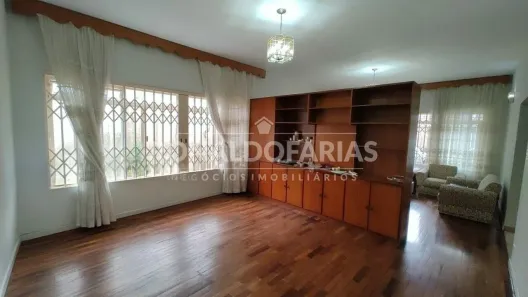 Casa com 3 Quartos à venda, 280m² no Jardim Campo Grande, São Paulo