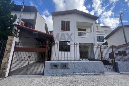 Casa com 4 Quartos para alugar, 129m² no São Mateus, Juiz de Fora