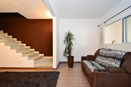 Sobrado com 3 Quartos à venda, 210m² no Jardim das Acácias, São Paulo