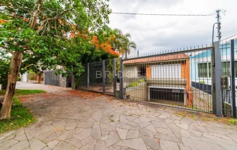 Casa com 6 Quartos à venda, 411m² no Chácara das Pedras, Porto Alegre