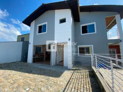 Casa com 3 Quartos para alugar, 111m² no Campeche, Florianópolis