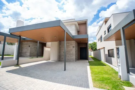 Casa de Condomínio com 3 Quartos para alugar, 198m² no Vila Santista, Atibaia