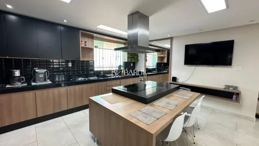 Casa com 5 Quartos à venda, 500m² no São Pedro, Juiz de Fora