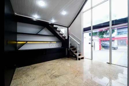Prédio Comercial à venda, 200m² no Jardim Satélite, São José dos Campos