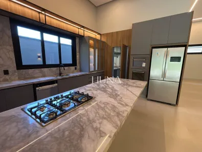Casa de Condomínio com 4 Quartos à venda, 320m² no Residencial Aruanã, Goiânia