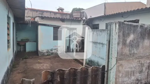 Casa com 4 Quartos à venda, 188m² no Santa Mônica, Uberlândia
