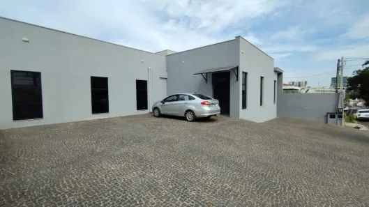 Imóvel Comercial para alugar, 165m² no Vila Medon, Americana