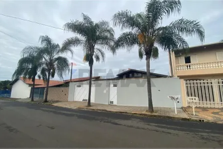 Casa com 3 Quartos para alugar, 258m² no Cidade Jardim, Leme
